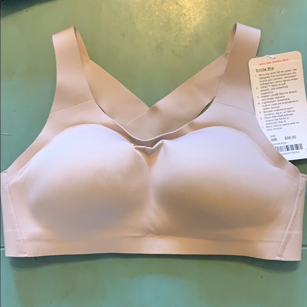 Lululemon Running Sports Bra, never worn, NWT